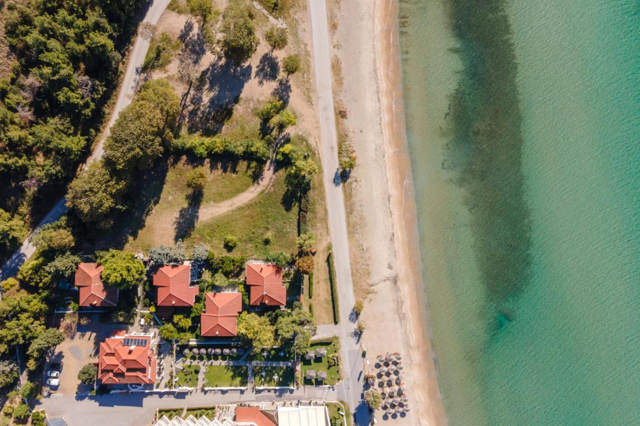 Beach Front Vintage Villa Kalliktratis Nea Kallikrateia Bagian luar foto