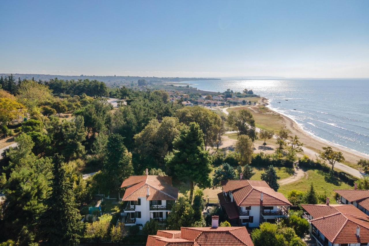 Beach Front Vintage Villa Kalliktratis Nea Kallikrateia Bagian luar foto