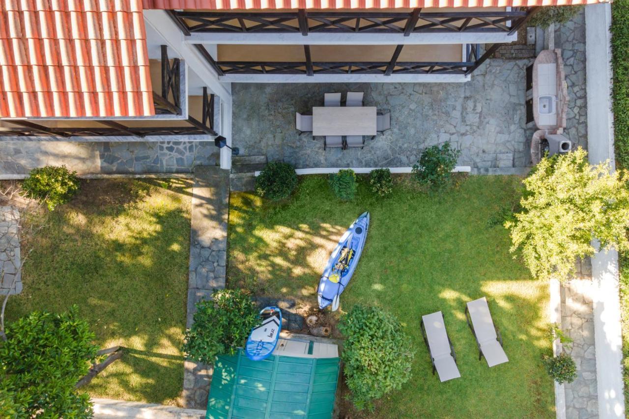 Beach Front Vintage Villa Kalliktratis Nea Kallikrateia Bagian luar foto